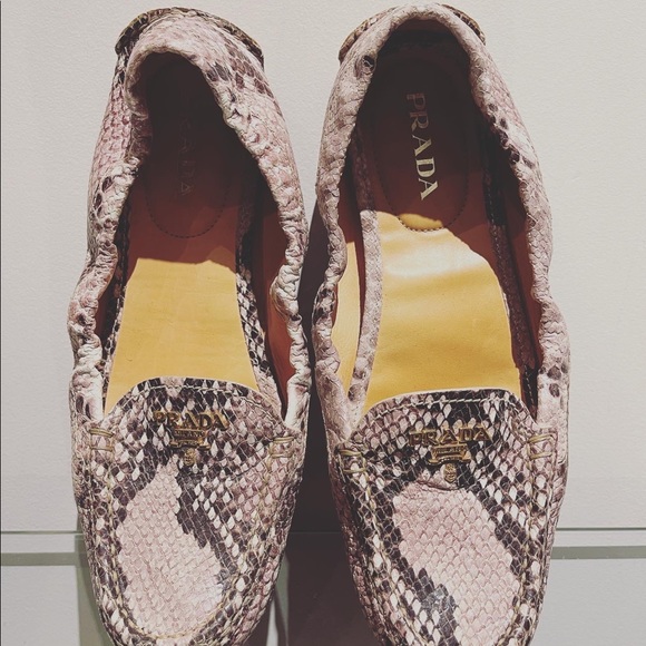 PRADA loafers snake print. Size 8.5 - Picture 3 of 4